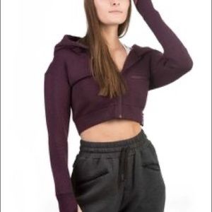 P’tula cropped girlfriend hoodie